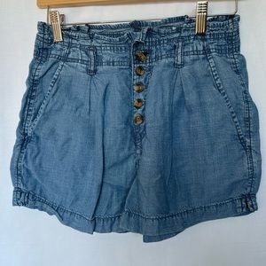 American Eagle Shorts Size 4